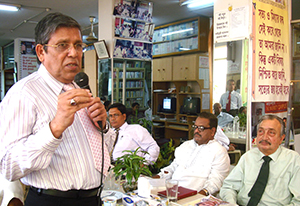 Glimpse of Speakers and Audiences in the Open Dialogue Seminar at Campus               Auditorium. (2009)